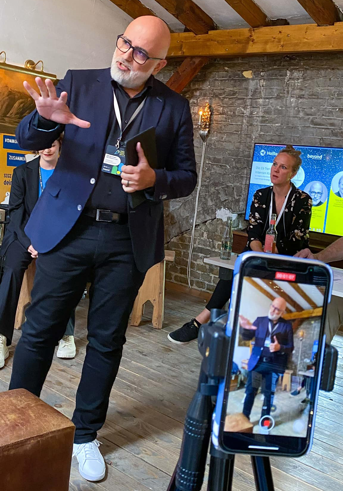 Klare Kommunikation, stabile Teams und wirksame Führung – auch in Zeiten von KI und Social Media